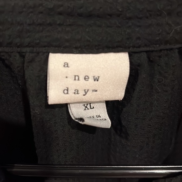 Black, long sleeve top - Picture 3 of 3